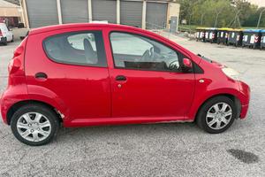 PEUGEOT 107 1.0 68CV 5p. Sweet Years senza lavor