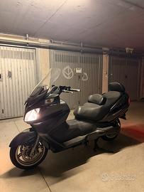 Suzuki Burgman 650 Executive ABS – 2007 – 63.000