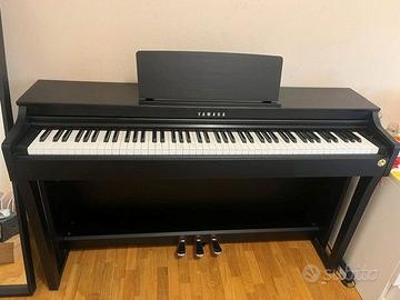 pianoforte Yamaha CLP 625