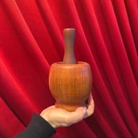 Mortaio e pestello vintage in legno