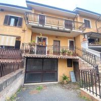 Labico: villino a schiera centrale