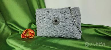 Borsa pochette tricot grigia