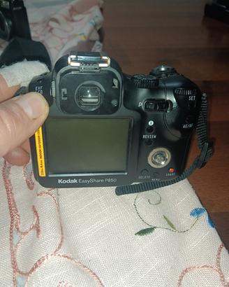 Kodak EasyShare Z700 – Schneider Kreuznach Lens – 