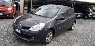 Renault Clio Storia 1.2 16V 3 porte Dynamique