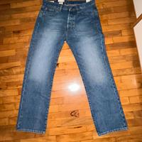 Jeans Levi’s 501 nuovi con cartellino