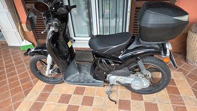 Aprilia Scarabeo 50 del 2015