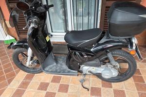 Aprilia Scarabeo 50 del 2015