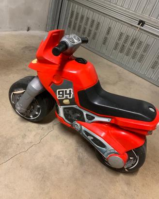 Moto bambino marca Molto