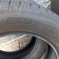 GOMME 215/60 R17 96H