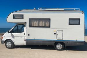 Camper mansardato Mobilvetta - Ford Transit 2.5 D