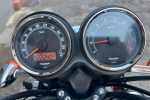 Triumph bonneville anniversario