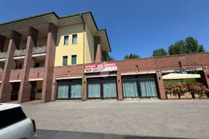 NEGOZIO A SCHIO