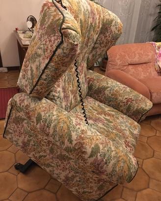 Poltrona Alza Persone Reclinabile Elettronica