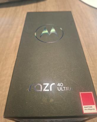 Motorola Razr 40 Ultra Magenta