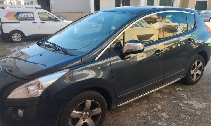 Peugeot 3008 1.5, 2012