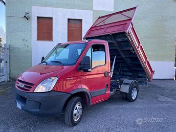 Iveco daily trilaterale