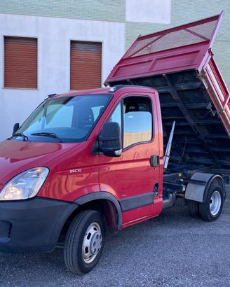 Iveco daily trilaterale