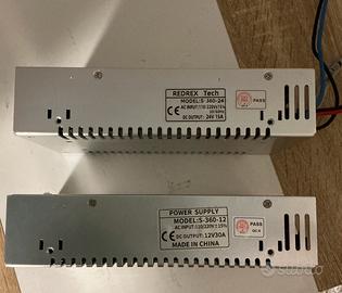 Set di n.2 alimentatori ( vede foto )