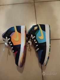 scarpe Jordan Mid school colorate