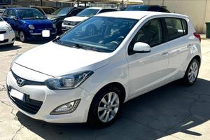 Hyundai i20 1.1 CRDi 75CV 5p. Sound Edition 2013