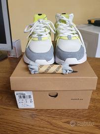 Scarpa Sneakers Munich donna.