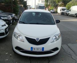 Lancia Ypsilon 1.2 69 CV 5 porte Gold