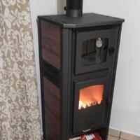 Stufa con Forno a Legna 12kw Rosso o Beige Nuove 