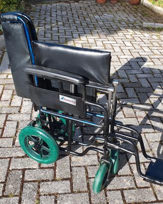 sedia a rotelle in buono stato