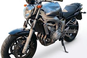 Yamaha FZ6 