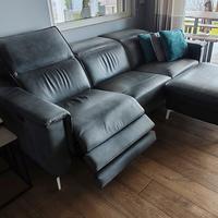 Divano in pelle scamosciata