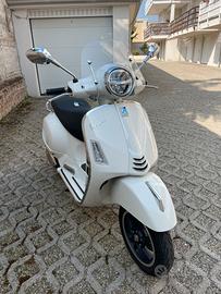 Vespa 300 Gts