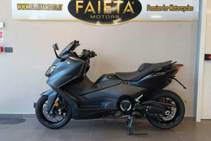 Yamaha T-Max 560 - 2024