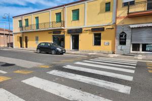 Monastir. Locale commerciale su via principale