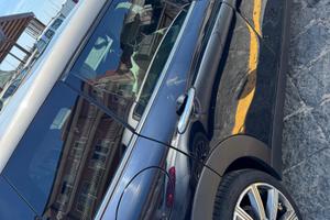 Mini clubman business