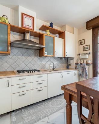 4 LOCALI A REGGIO NELL'EMILIA