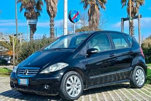 Mercedes-benz A 200 DIESEL - CAMBIO AUTOMATICO NEO