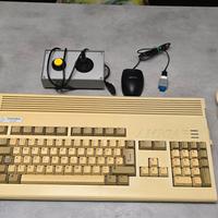 AMIGA 1200 SIGILLATA + MOUSE NUOVO + JOY + FLOPPY