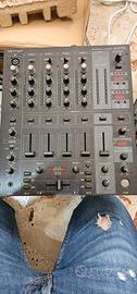Behringer djx750 mixer