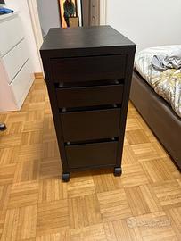 Cassettiera con rotelle