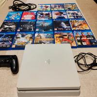 PS4 Slim Bianca 500GB + 15 videogiochi PAL ITA