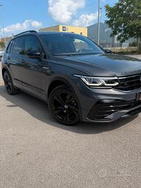Volkswagen Tiguan 2.0 TDI 150 CV SCR DSG R-Line