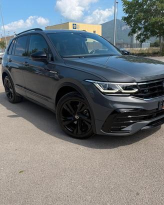 Volkswagen Tiguan 2.0 TDI 150 CV SCR DSG R-Line