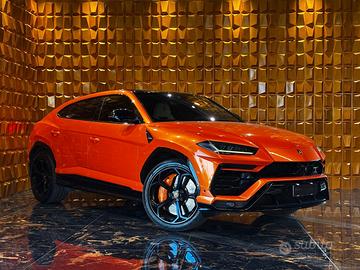 Lamborghini Urus 4.0 V8 650CV Akrapovic 4WS carboc