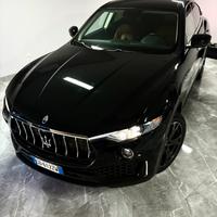 MASERATI LEVANTE GRANLUSSO TAGLIANDI UFFICIALI