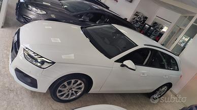 Audi A4 Avant 30 TDI 136 CV S tronic Business Hybr