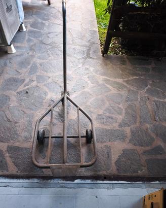 Carrello porta pacchi