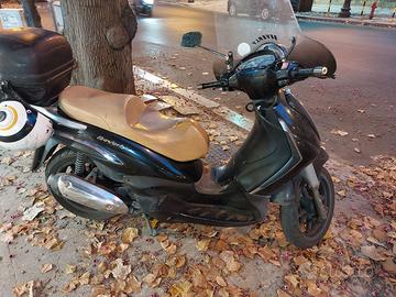 Beverly 250 Tourer