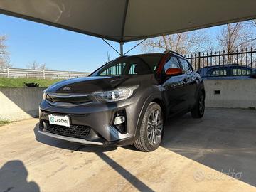 KIA Stonic 1.4 MPI GPL DELLA CASA OK NEOPATENTAI