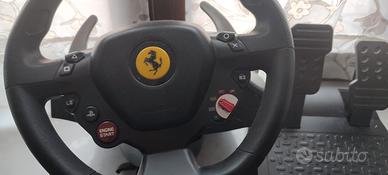 volante della Ferrari per la PlayStation 