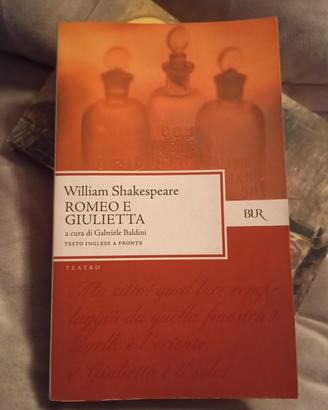 libro Romeo e Giulietta - Shakespeare 